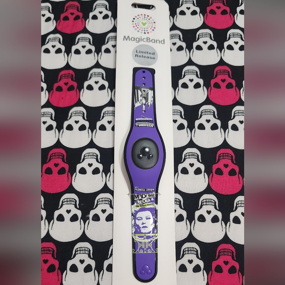NWT Limited Release Disney's Haunted Mansion MagicBand